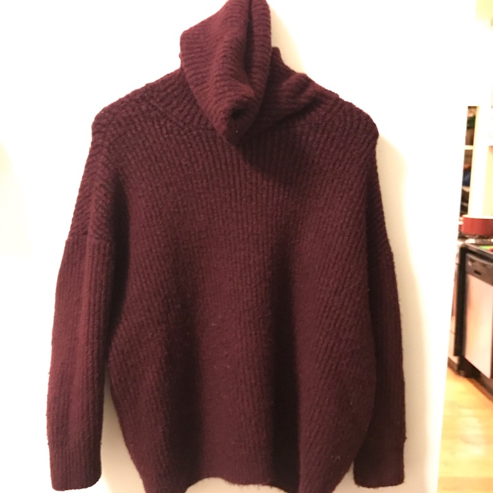 Soft oversized Zara turtleneck